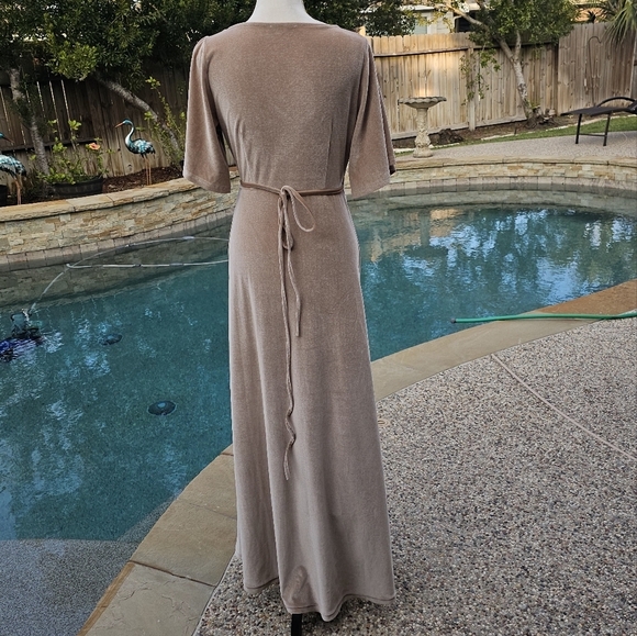 BALTICBORN velvet wrap Deep V Neck Velvet Prom Dress Short Sleeves Long Brides M - Picture 10 of 16